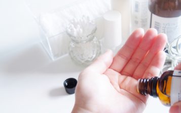 冬の乾燥からお肌を守る天然スキンケア